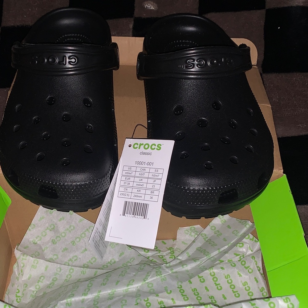 Brand New Crocs , All Black, Women’s Size 7